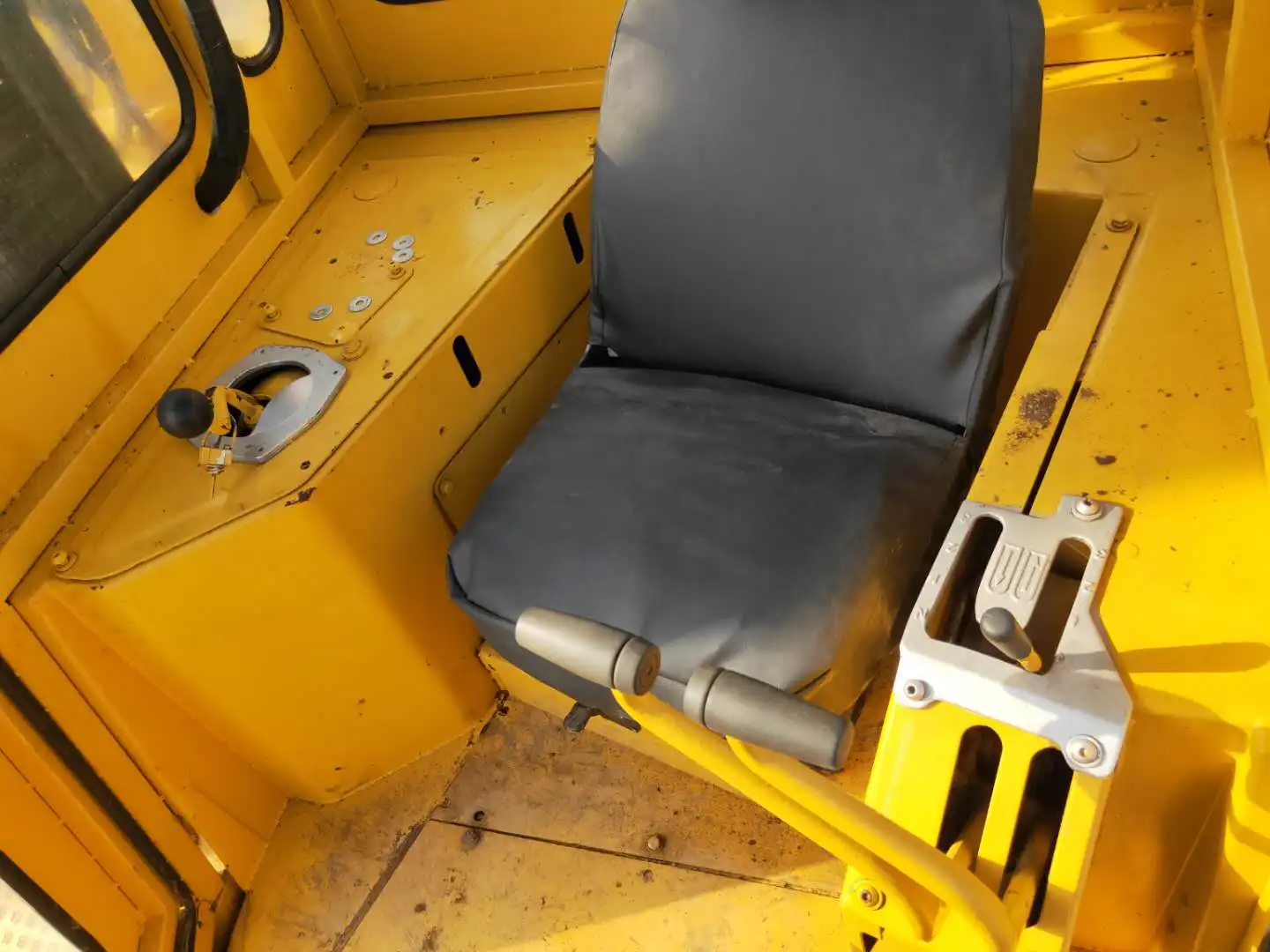 Б/у бульдозеры CAT D7H, бульдозеры в наличии, строительная машина, низкое обслуживание, горячая Распродажа, хорошее качество