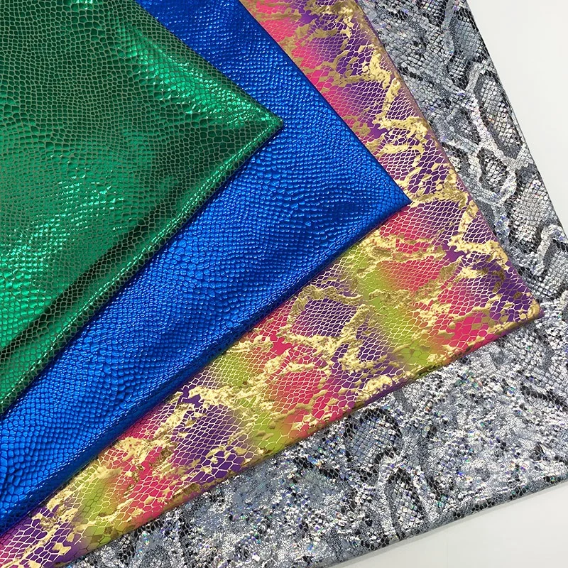 Free Sample Stretchy Polyester/polyamide Spandex Knitted Shiny Holographic Snake Skin Foil Print Fabric for Swimsuits Beachwear