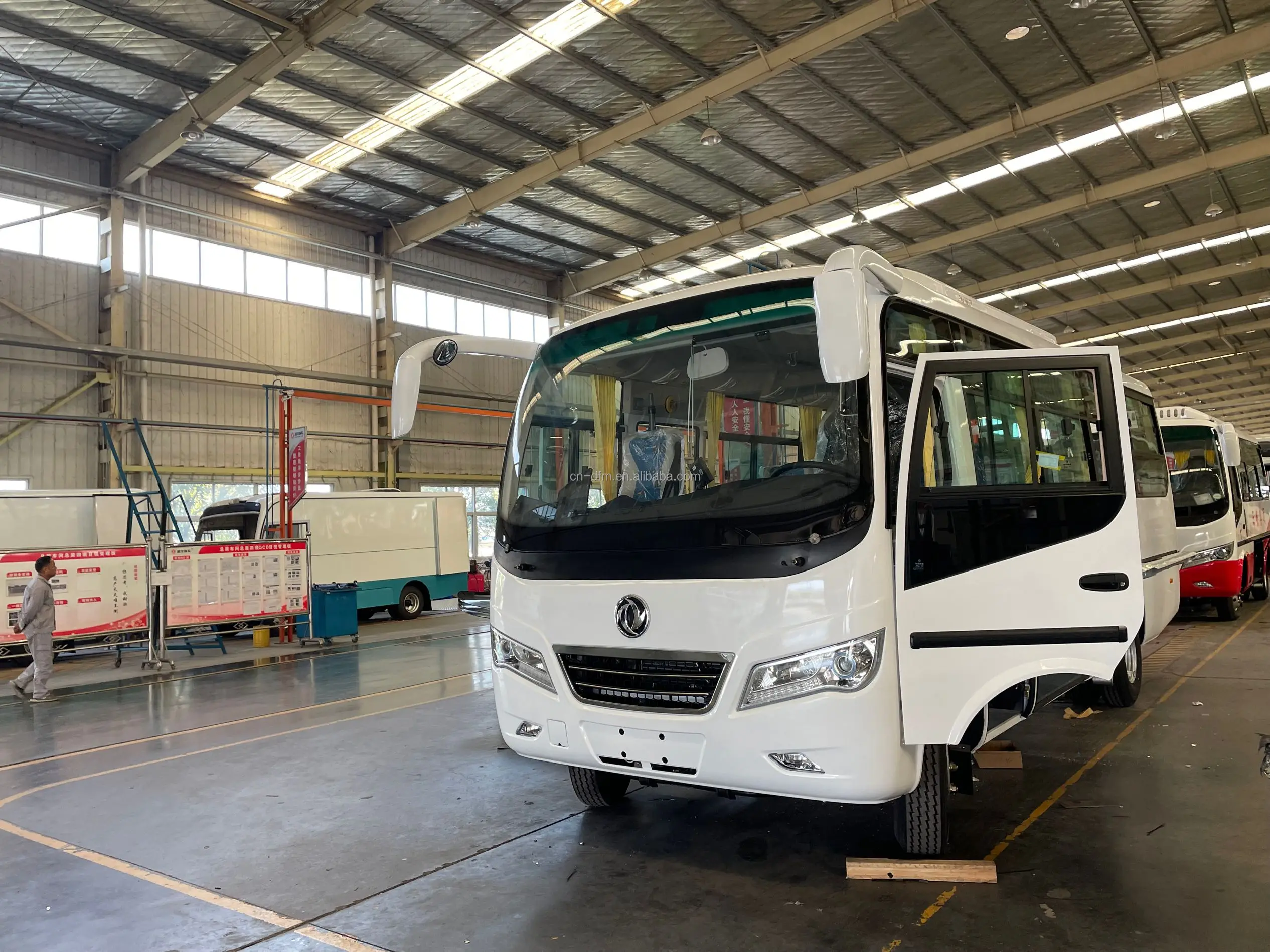 Luxury Vintage Diesel Lhd Coach Passenger Used Coach Bus For Sale Buy Used Coach Bus,Coach Bus