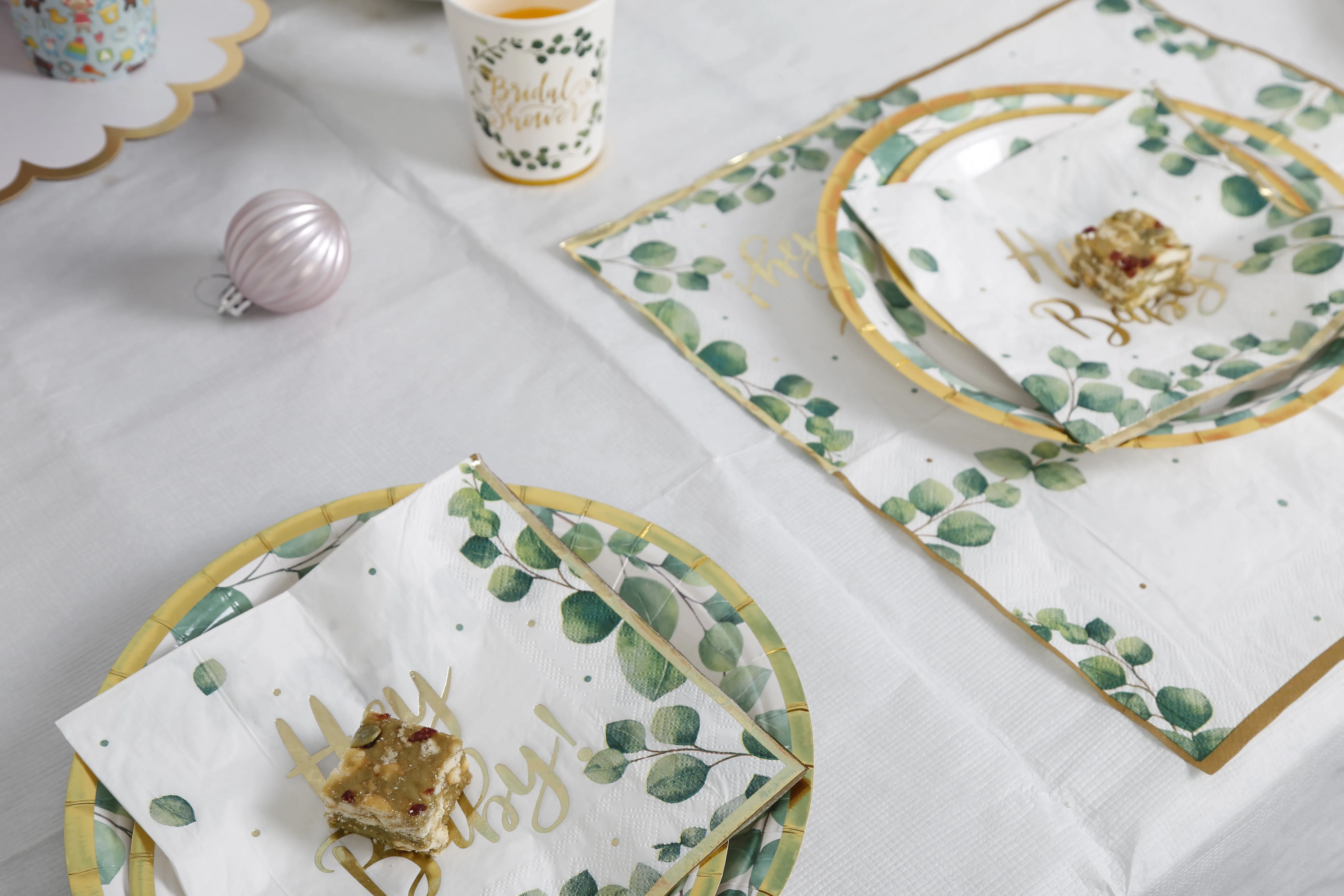 Бумажные салфетки с принтом зеленых листьев из золотой фольги для декупажа ручные полотенца набор одноразовых столовых приборов салфеткой