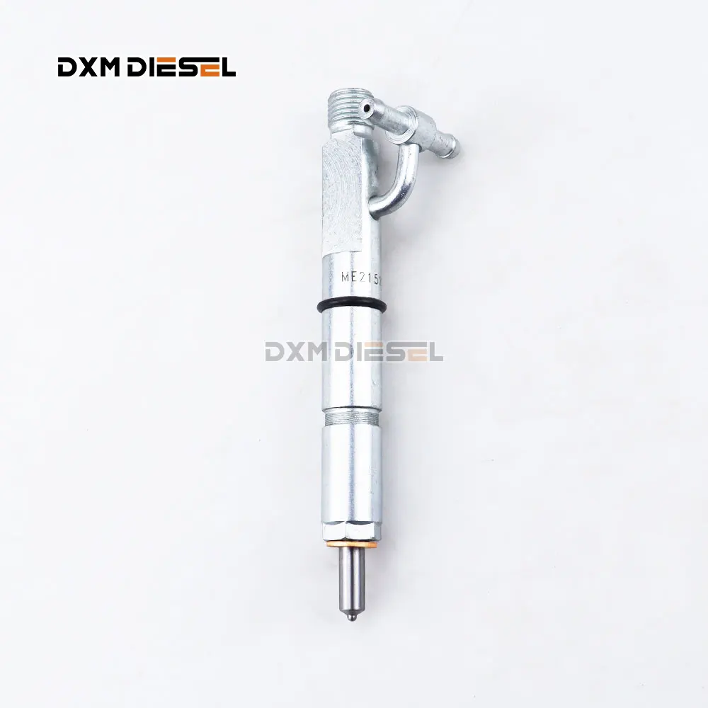 DXM For Mitsubishi 4D34 Fuel Injector Assy ME215104 146P768 Engine Parts supplier