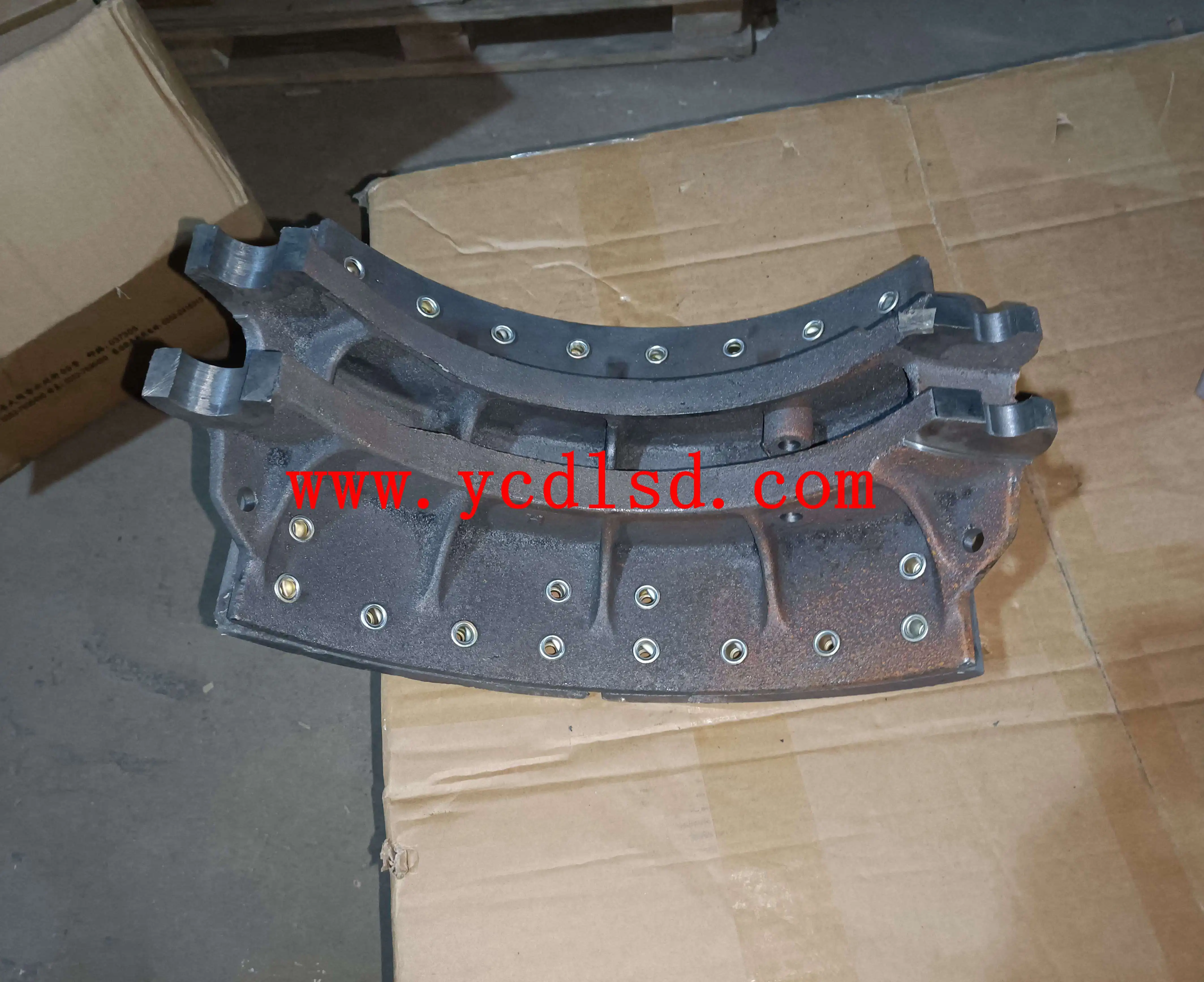 Brake shoe assembly WG9231342061| Alibaba.com