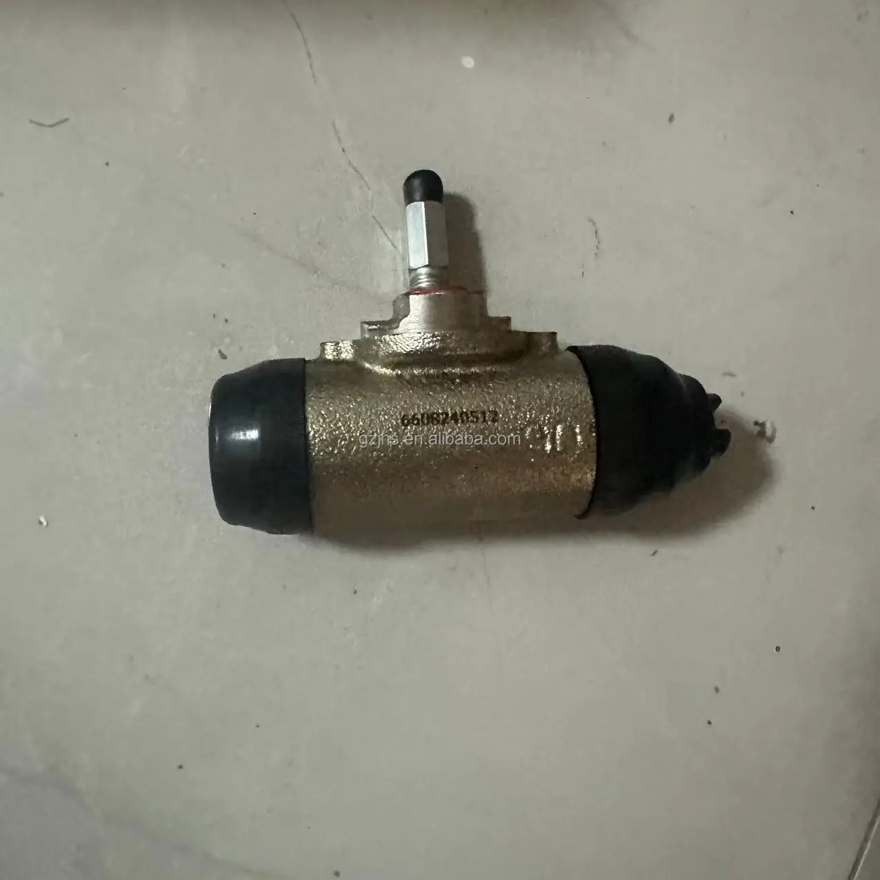 High Quality Auto Parts - Brake Cylinder for Landcruiser