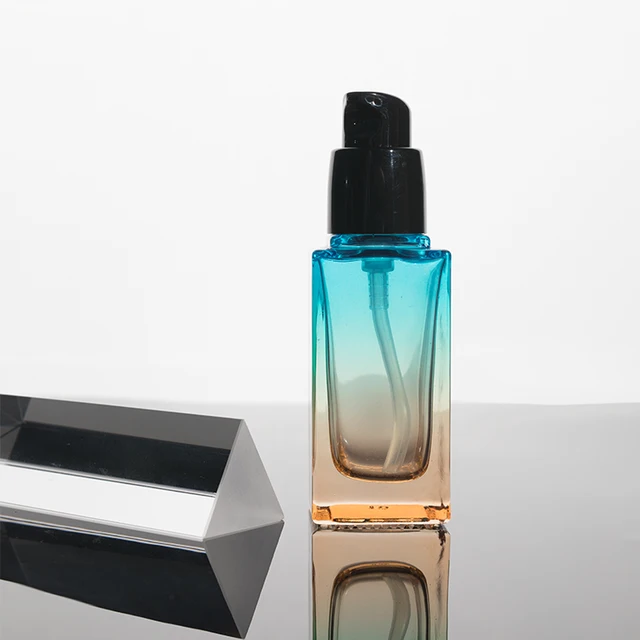Special Gradient color Empty spray bottle 30ml 50ml luxury custom new design square glass perfume bottle with mist spray cap