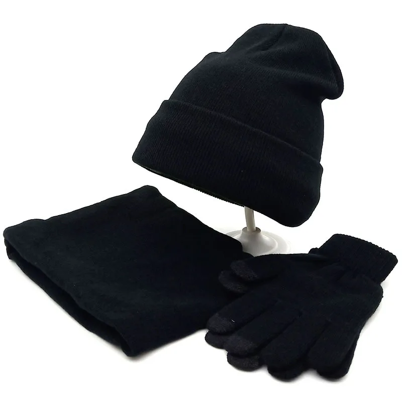 ugg hat and smart glove set
