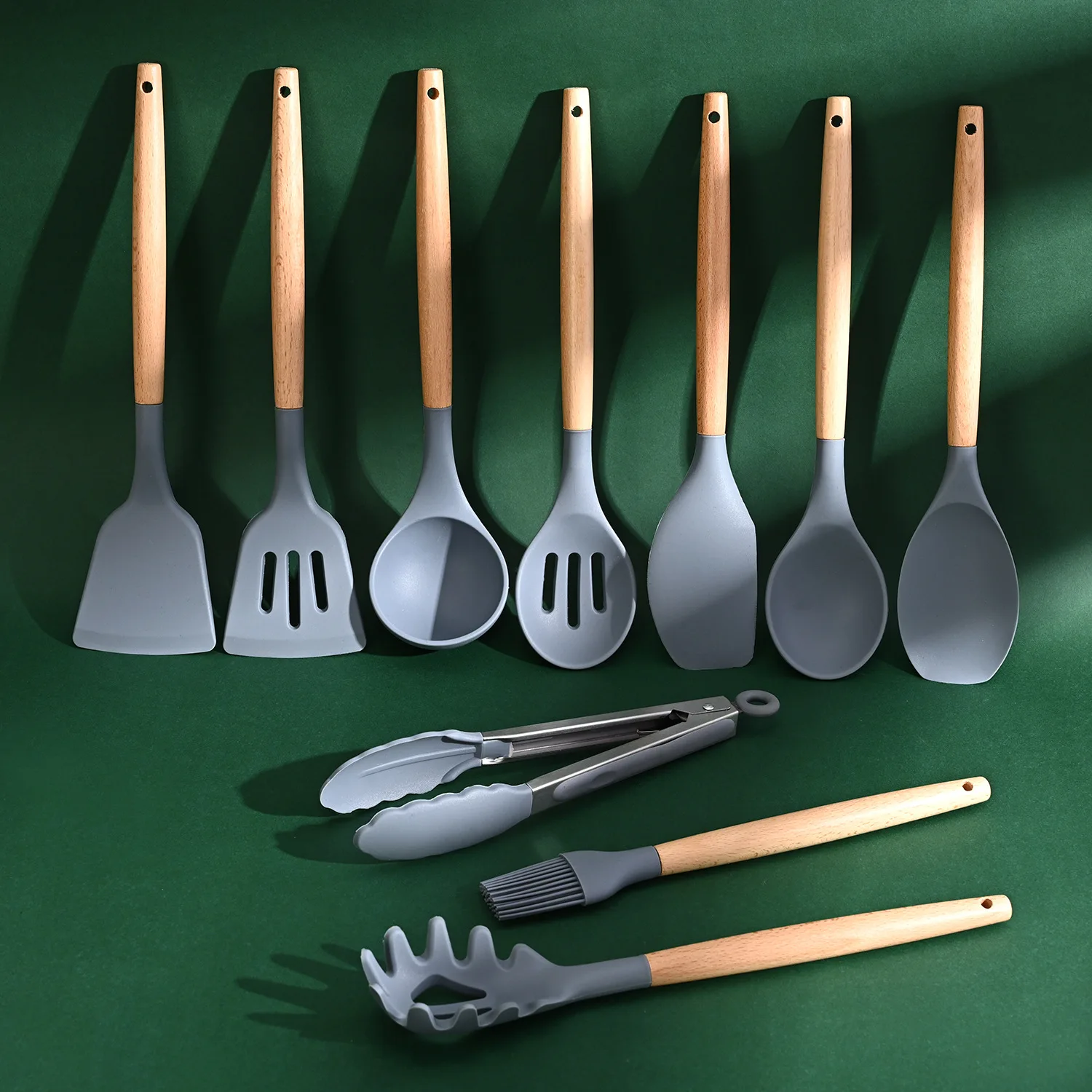 Wholesale 19 Kitchenware Set Silicone Utensil Cuttings Board Storage