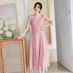 Miyake Ladies Casual Dress Pleated Hollow Design with Solid Color Sleeveless Vest Skirt for Seaside Holidays