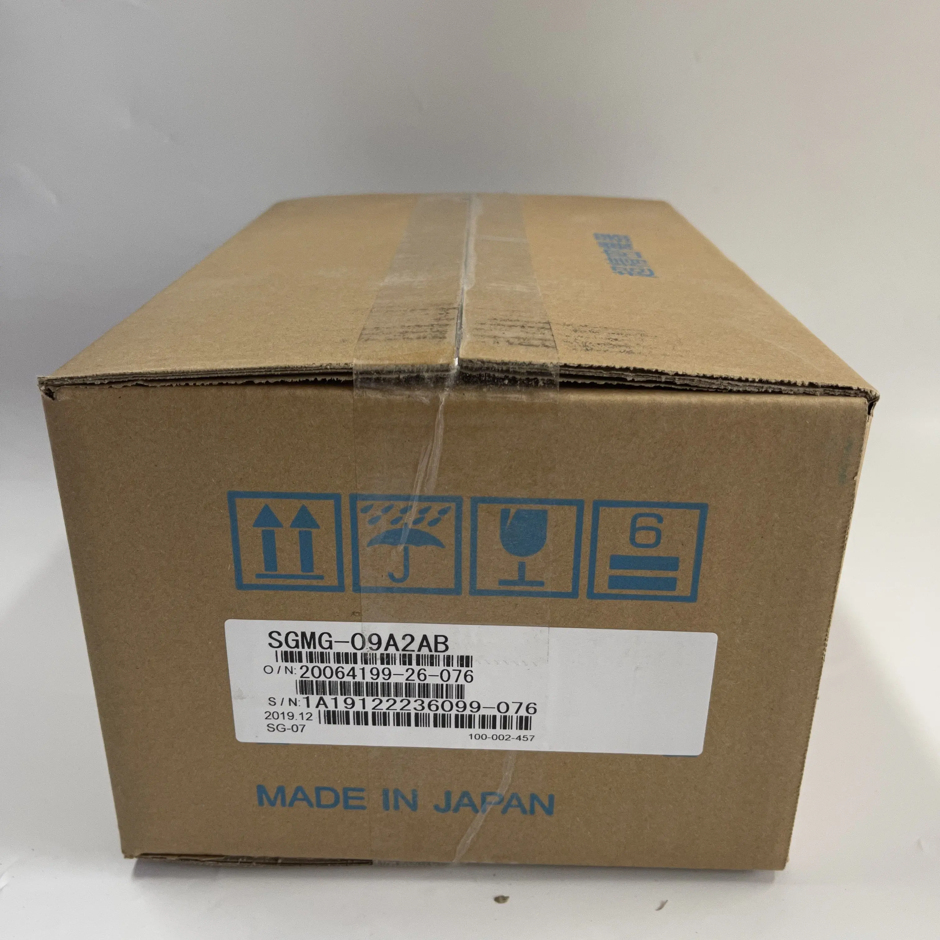 Yaskawa AC Servo Motor SGMG-09A2AB Yaskawa AC Servo Motor SGMG-09A2AB