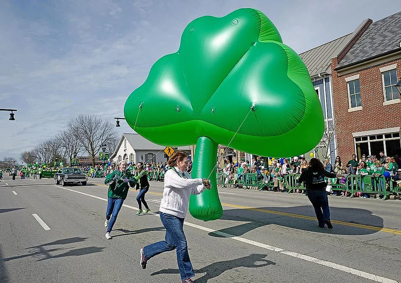 Inflatable Four-leaf Clover Parade Floating Balloons - Buy Inflatable ...