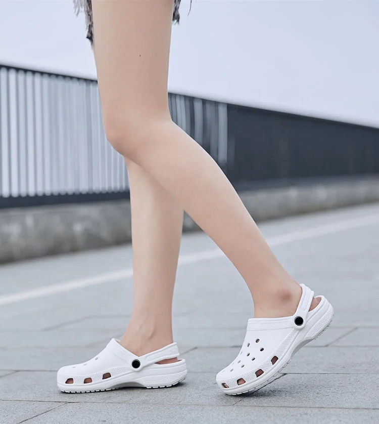 Оптовые поставщики, садовые сабо с логотипом на заказ, мужские и женские сабо из ПВХ на плоской подошве, Классические сабо для женщин