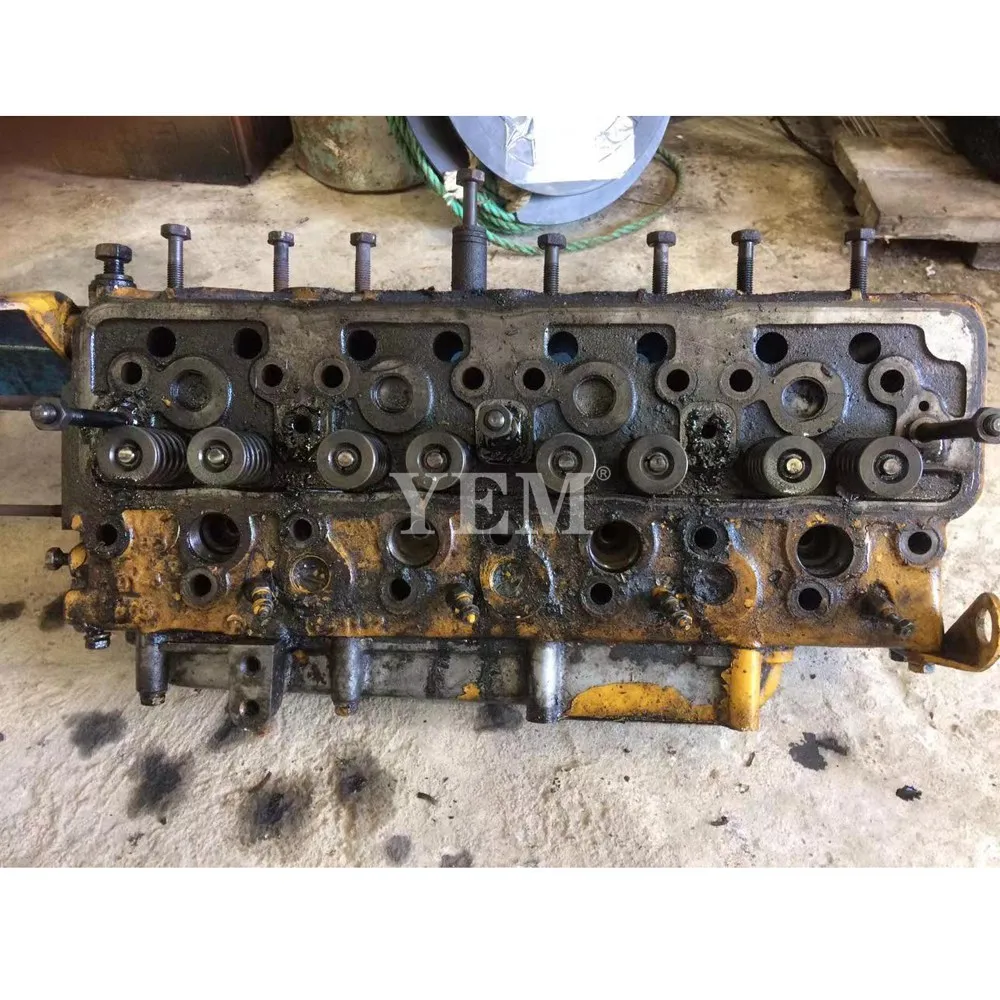 Engine Spare Parts 4D94 Cylinder Head Assy for Komatsu Cylinder Head Assy
