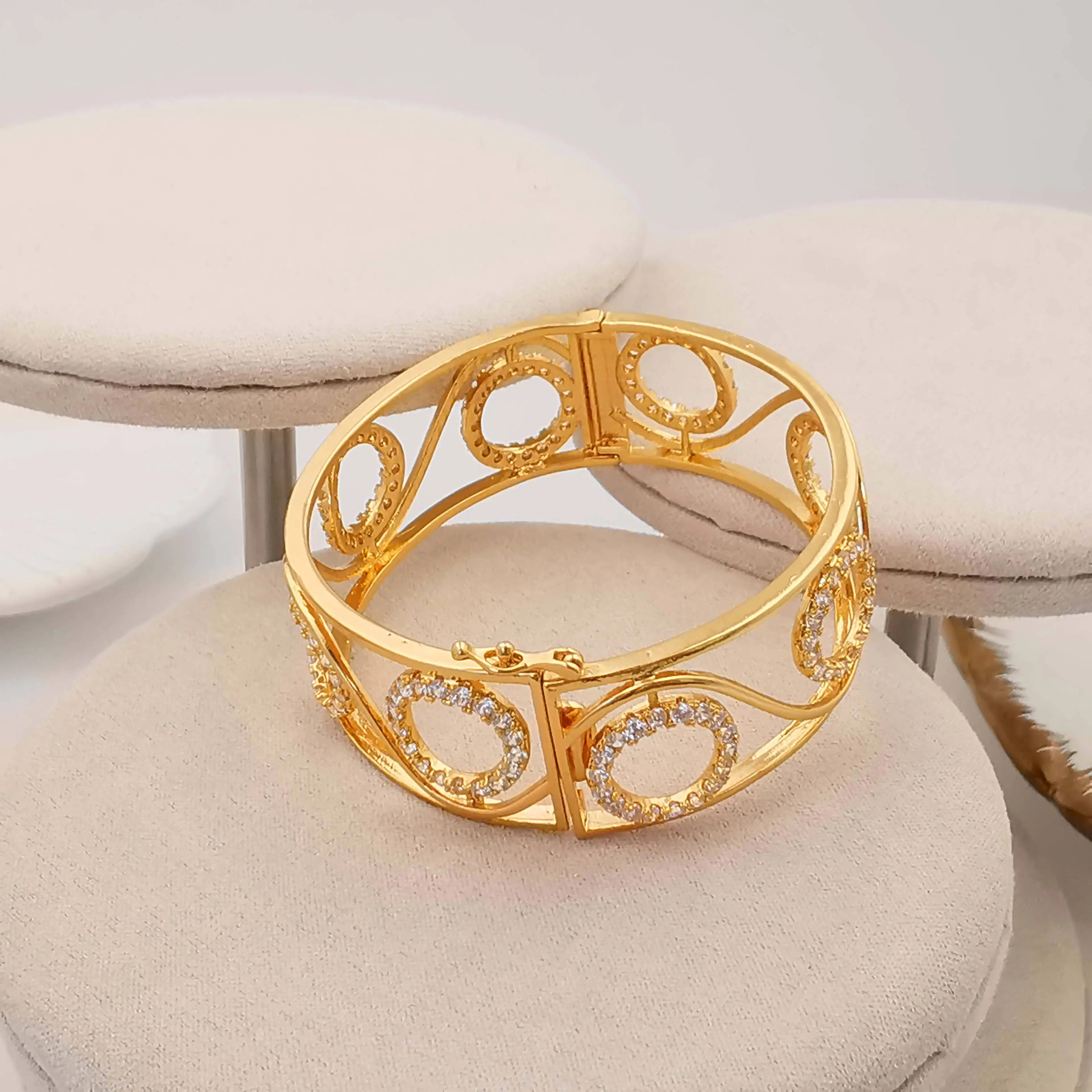 Bridal Bangles Bangles Designs Gold 2019 Dubai Style Wholesale New Design  Bridal Bangles 18k Gold Plated