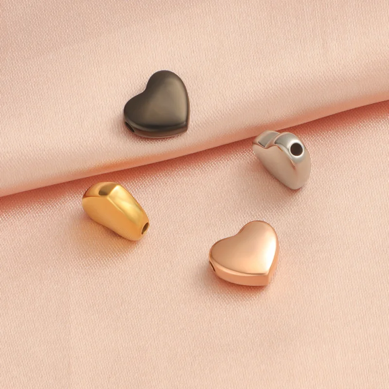 Gold Pendant Jewelry