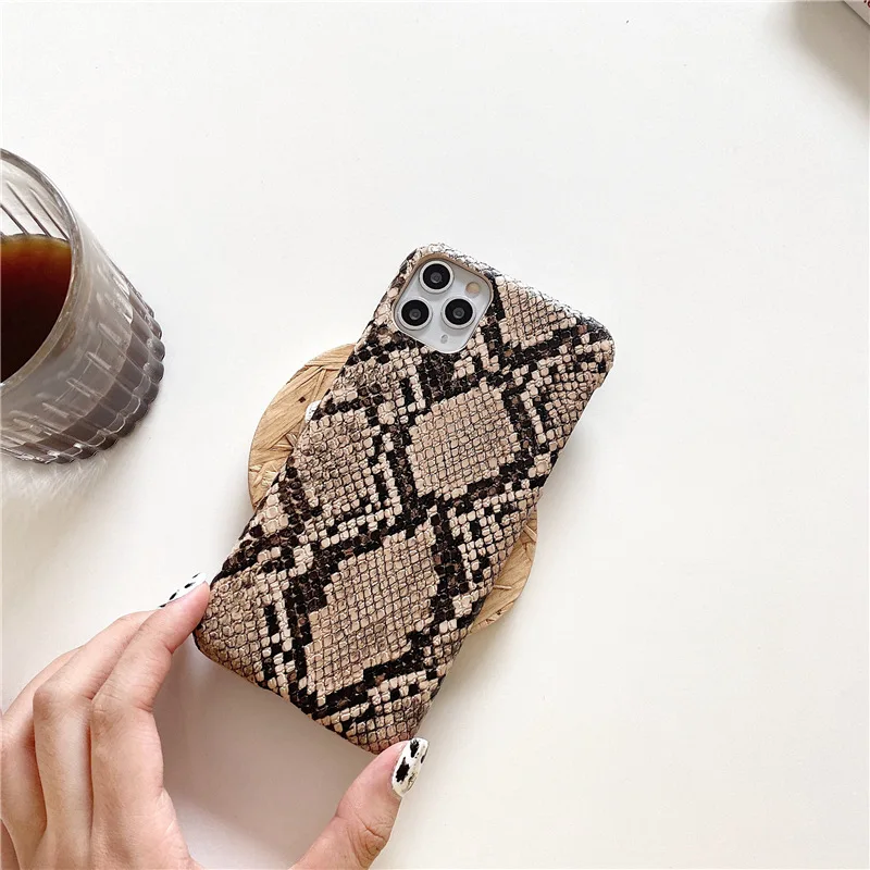 21时尚女性蛇皮图案 适合iphone 12 Pro Max手机套 Buy 手机保护壳 适用于iphone 12 蛇皮设计手机壳 Pu皮革手机壳product On Alibaba Com