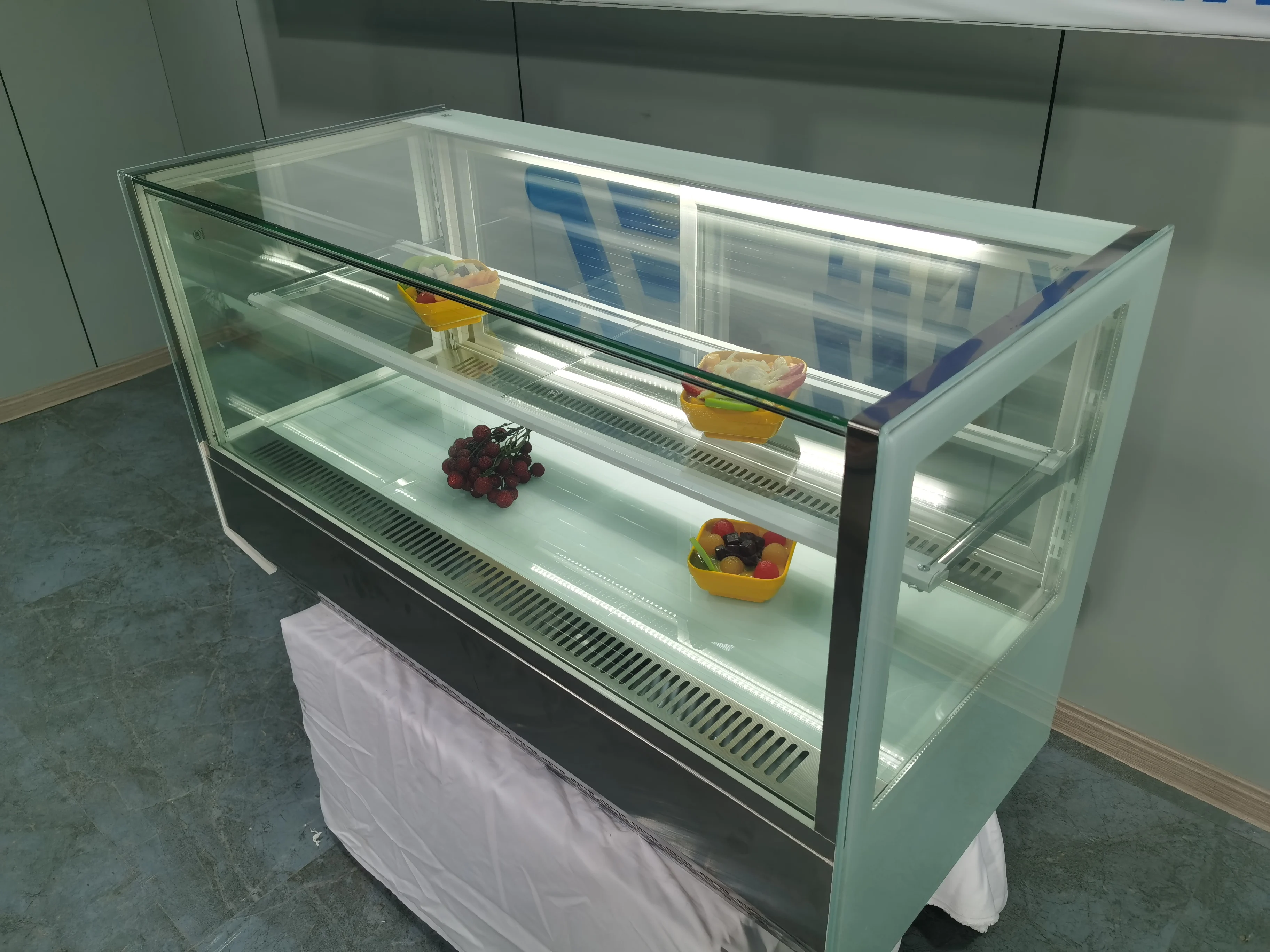 Cake Refrigerator Direct/air Cooling Fridge Refrigerator Desktop/vertical showcase Cake Display Refrigerator for Sale Commercial