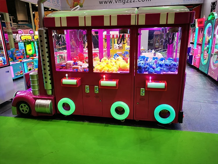 claw machine truck