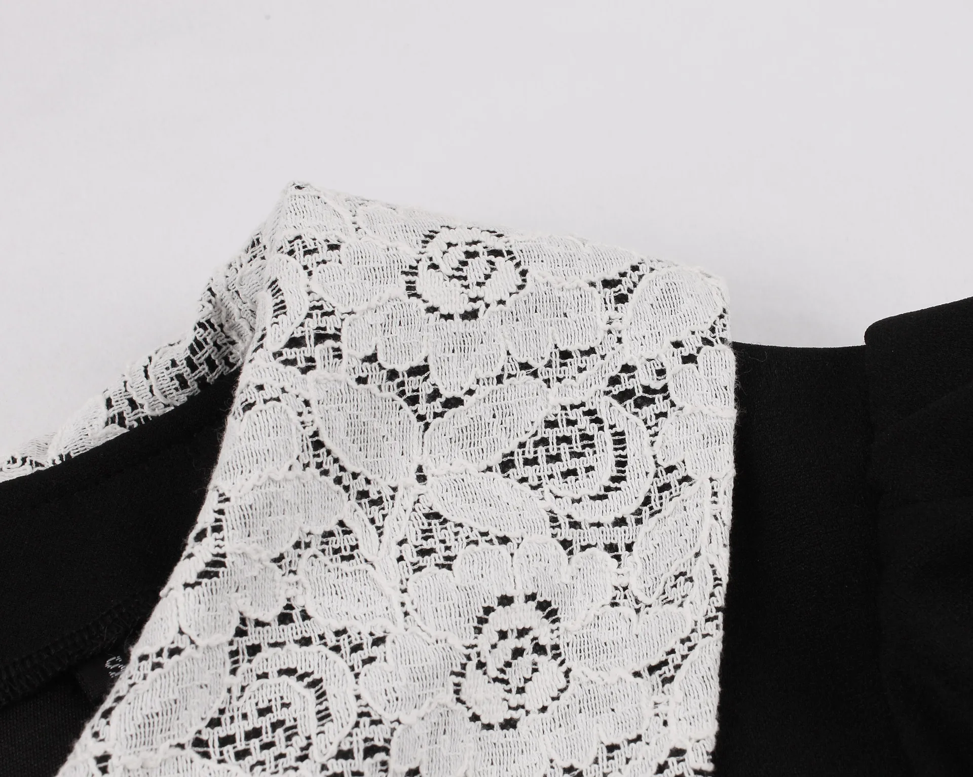 bodycon lace maxi dress LIZZIE LACE MAXI DRESS  AKIRA