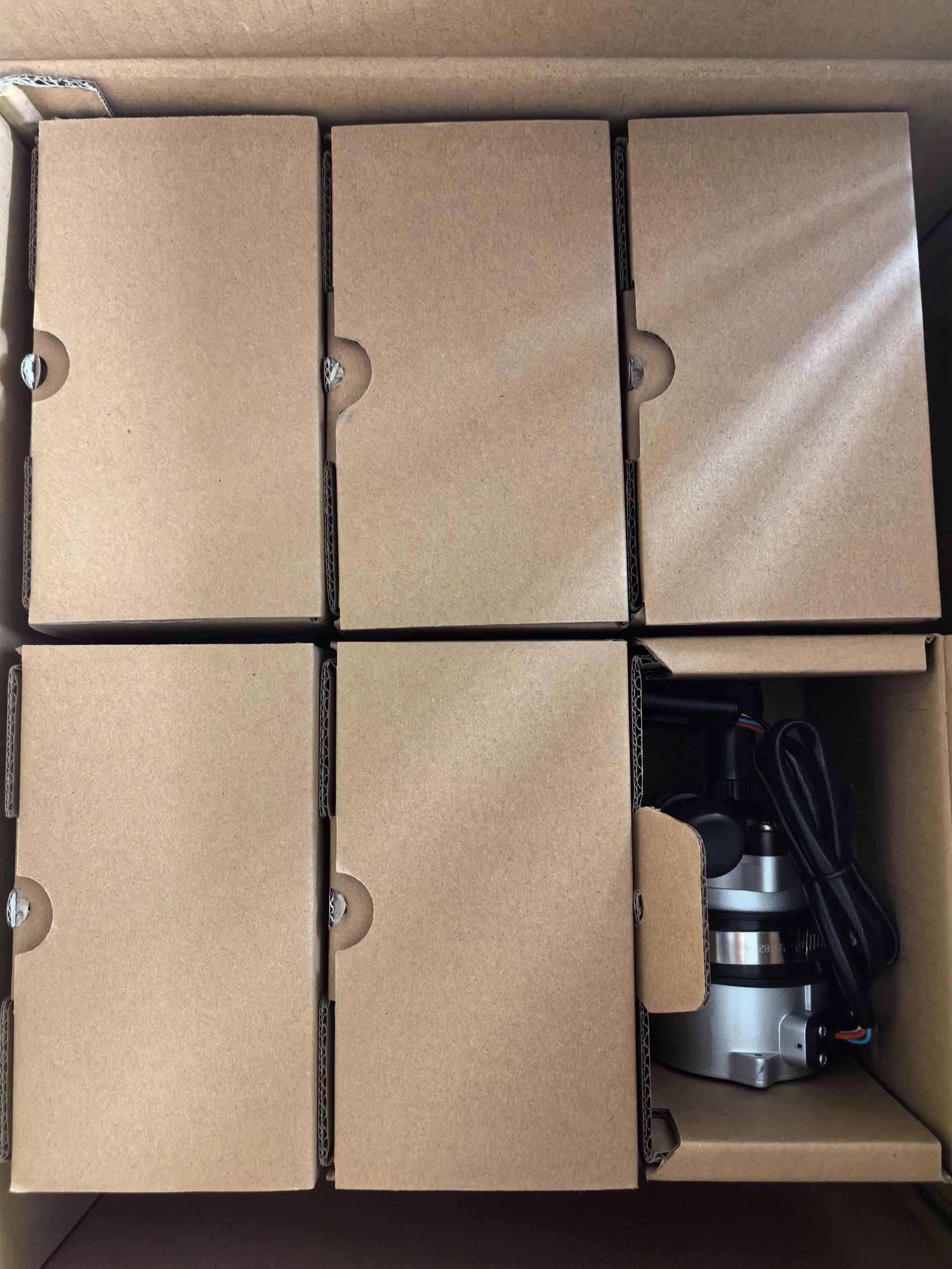 BLDC Water Pump 24VDC 250W 6000L/H Single Stage Centrifugal Pump for EV Battery Cooling with IP68 and 18 Months Warranty