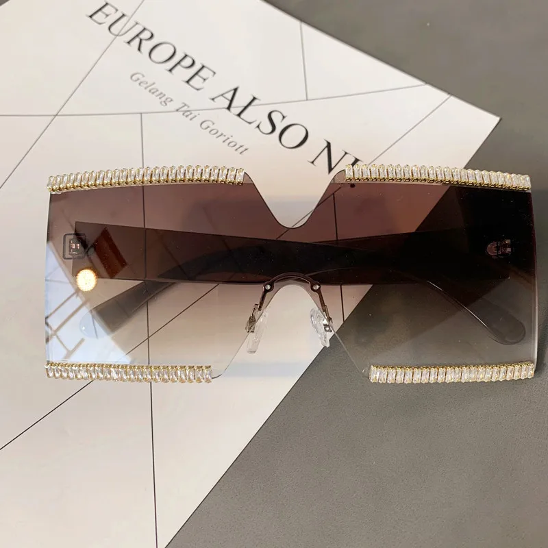 Hot sales 2021  UV-400  style luxury america style  diamond square oversize new fashion sunglasses 1795