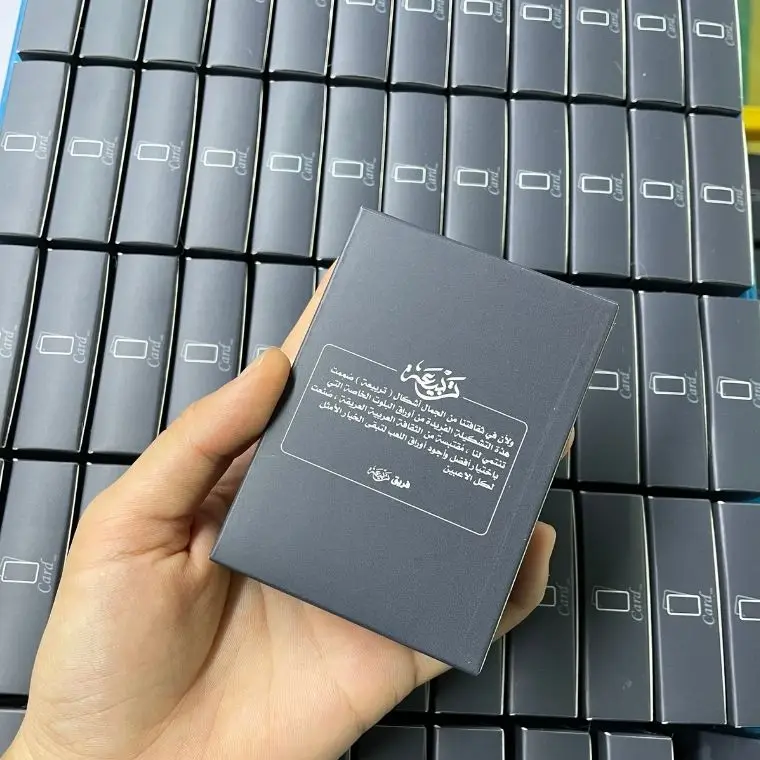 Сыпучие прочные игральные карты из Саудовской Аравии, пластиковые высококачественные игральные карты с индивидуальным логотипом, покерные карты толщиной 0,32 мм