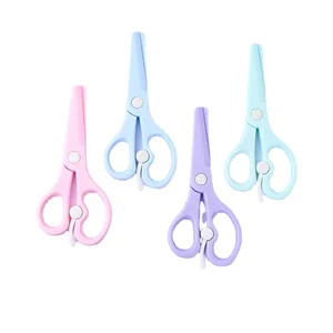 Children's All-Plastic Small Scissors Effortless Rebound Manual Paper Cutting Scissors with Safety Manual Colorful Design