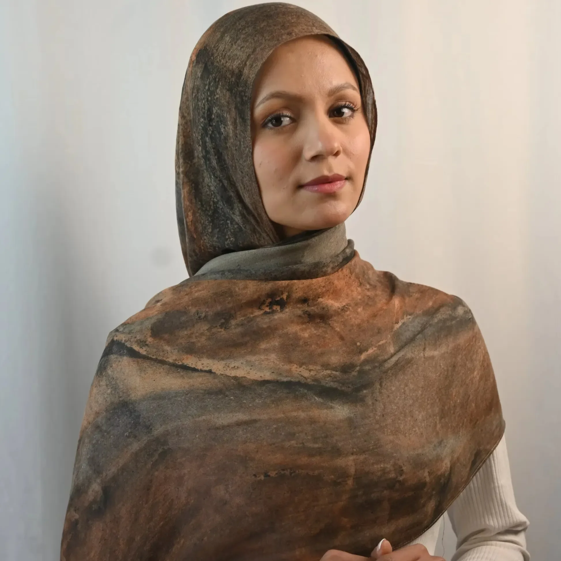 New Trend Custom Printed Modal Scarf Digital Printing Thin Material Printed Light Weight Muslim Women Bamboo Woven Modal Hijab