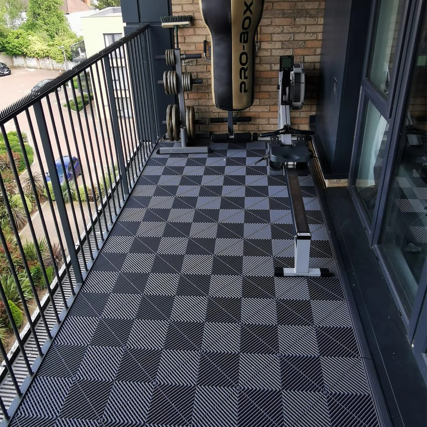 Custom logo Never Fade Color Tile Garage Floor Tiles Rubber Pvc Garage Floor Tiles