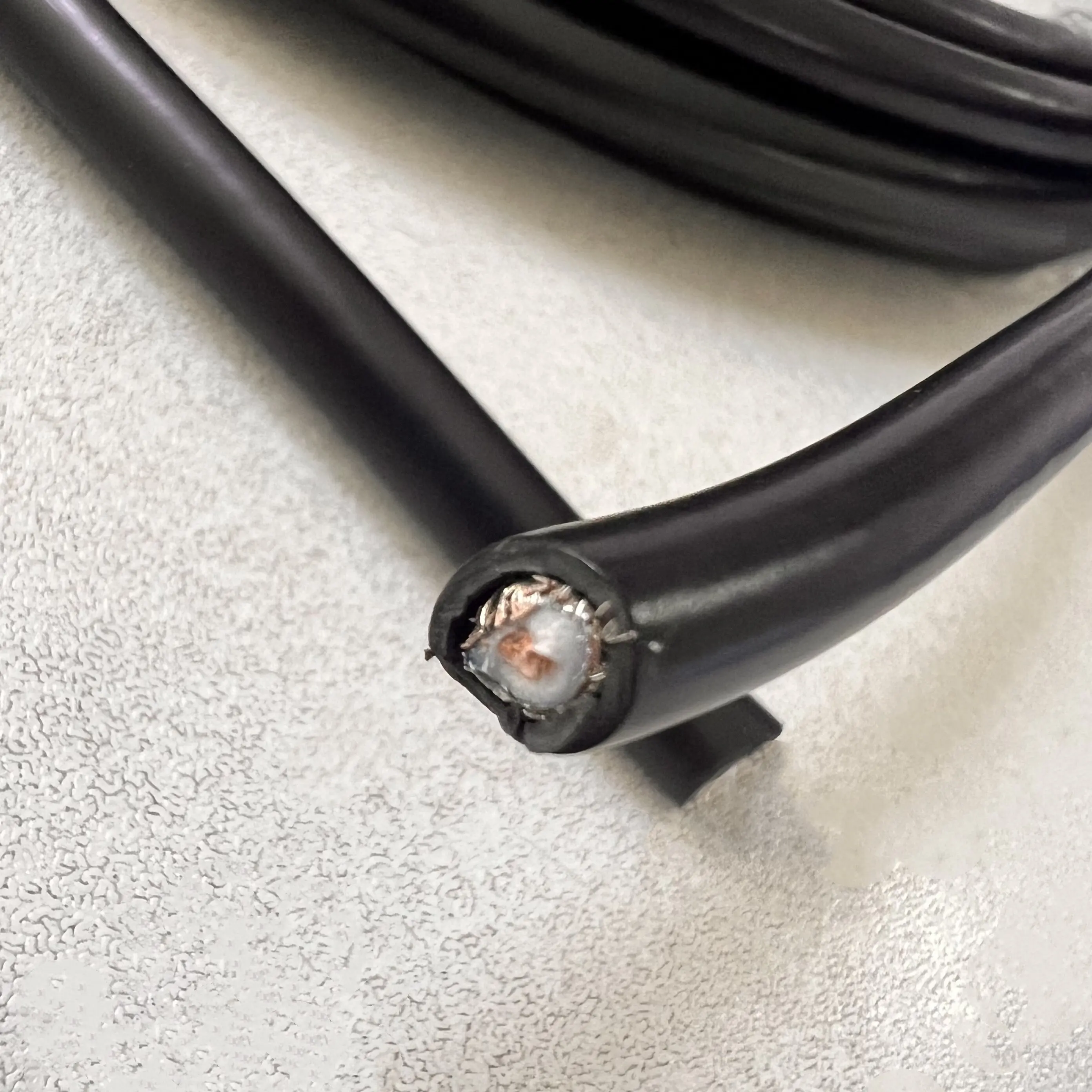 product factory supply 240 coaxial cable 240 jumper cable-1