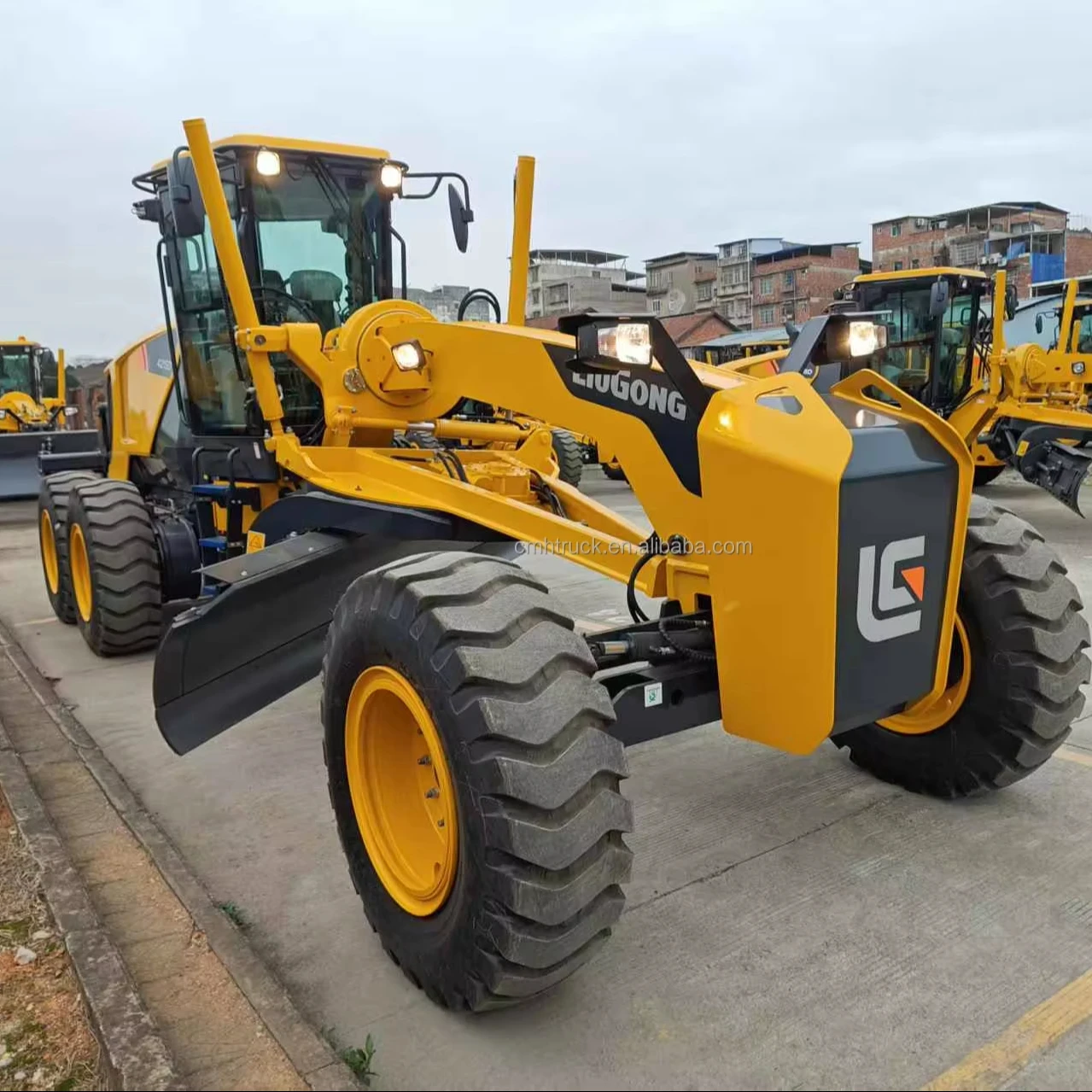 Niveladora Liugong 220 hp de buena calidad modelo 4215D con desgarrador