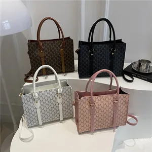 2026 Winter New Large-capacity Women's Tote Bag Top Fashionable Women's Handbag Crossbody Bag