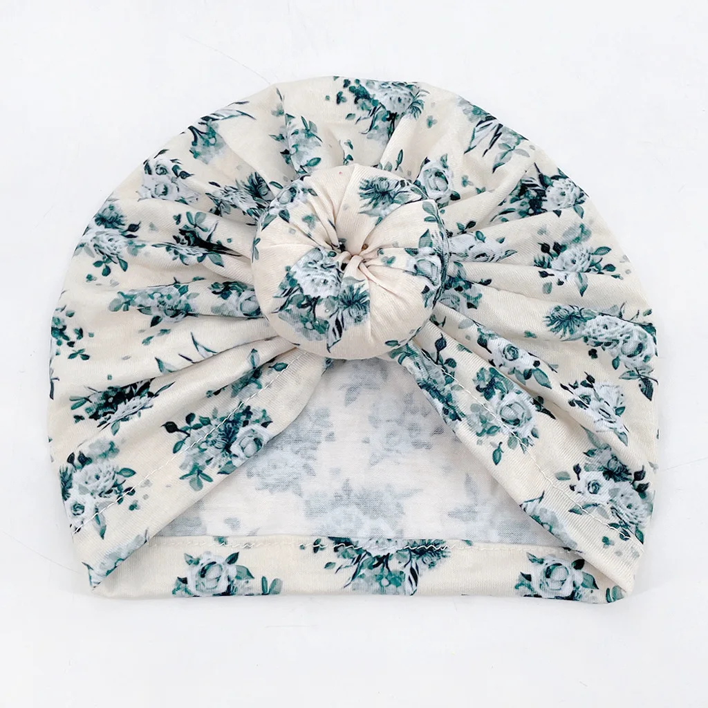 Шапочка-тюрбан с большим