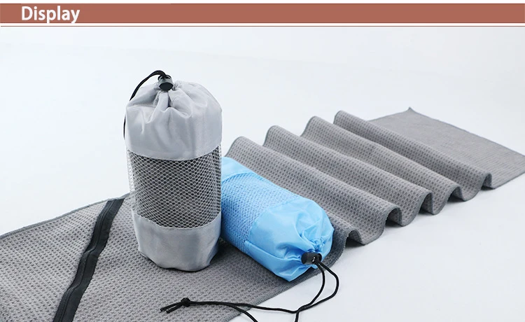 Wholesale Gym Sports Towel Customized Logo Microfiber Waffle Pattern with Zipper Travel Beach Printed Roll manufacture