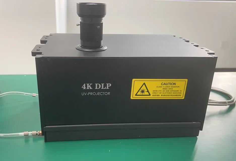 Leading Manufacturer of DLP Light Engine for Projector From China