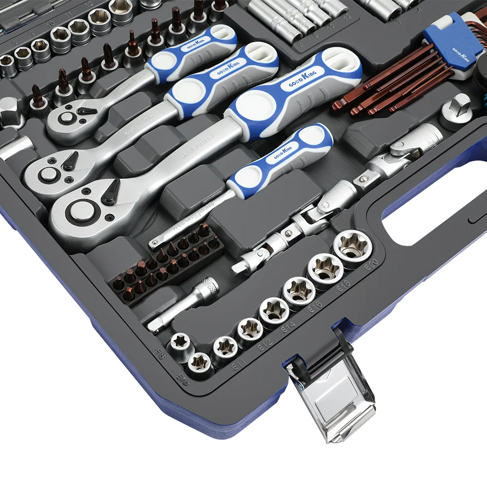 121 Piece Mechanic Tool Set, 1/4 3/8 Inch Drive Metric Standard Socket Wren