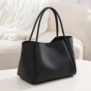 2026 New Women's Handbag: Large Capacity, High-End, Commuting Style, Clamshell Design, Cross-Border