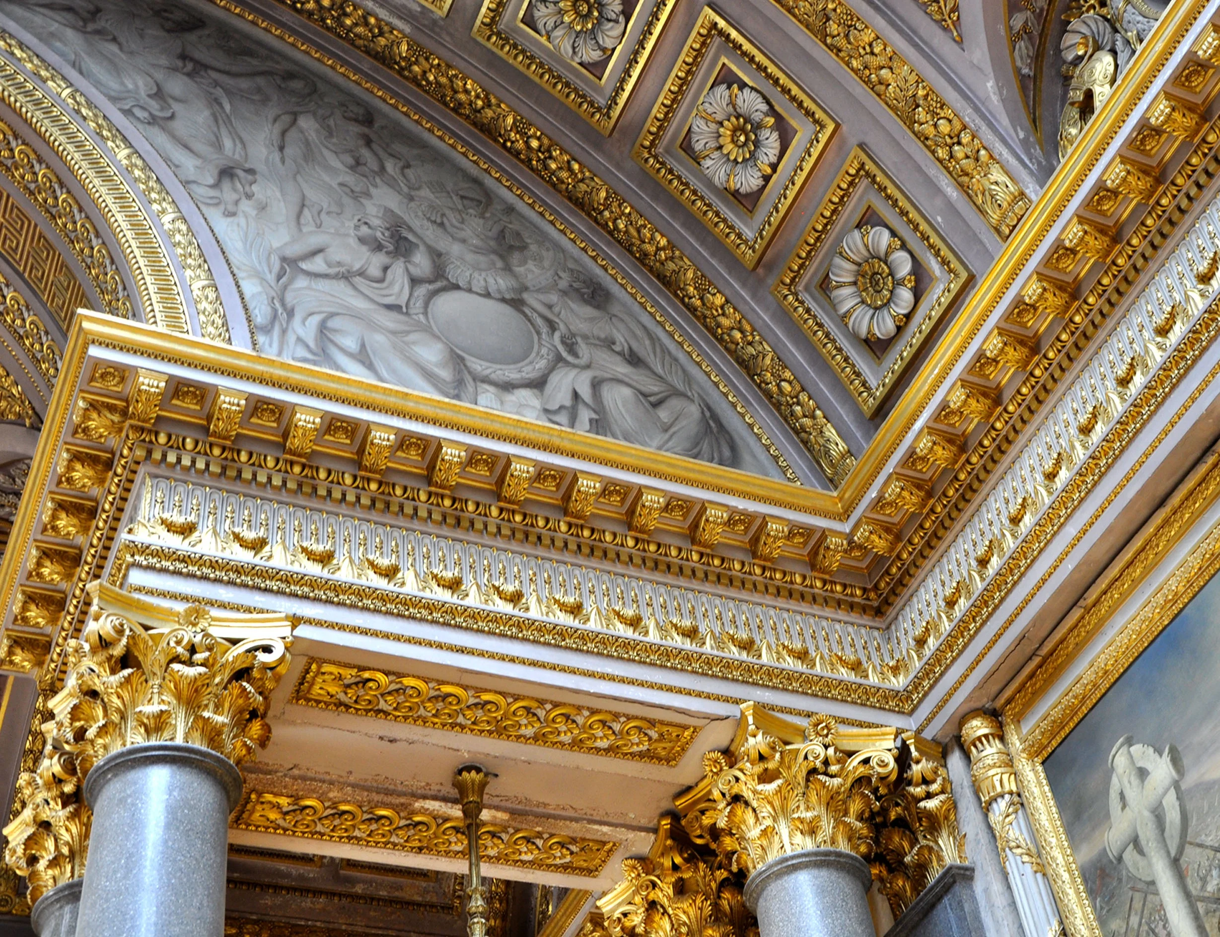 Banruo Polystyrene Decorative Ceiling Cornice Moulding Plastic Wall Skirting for Hotel Decoration Villa