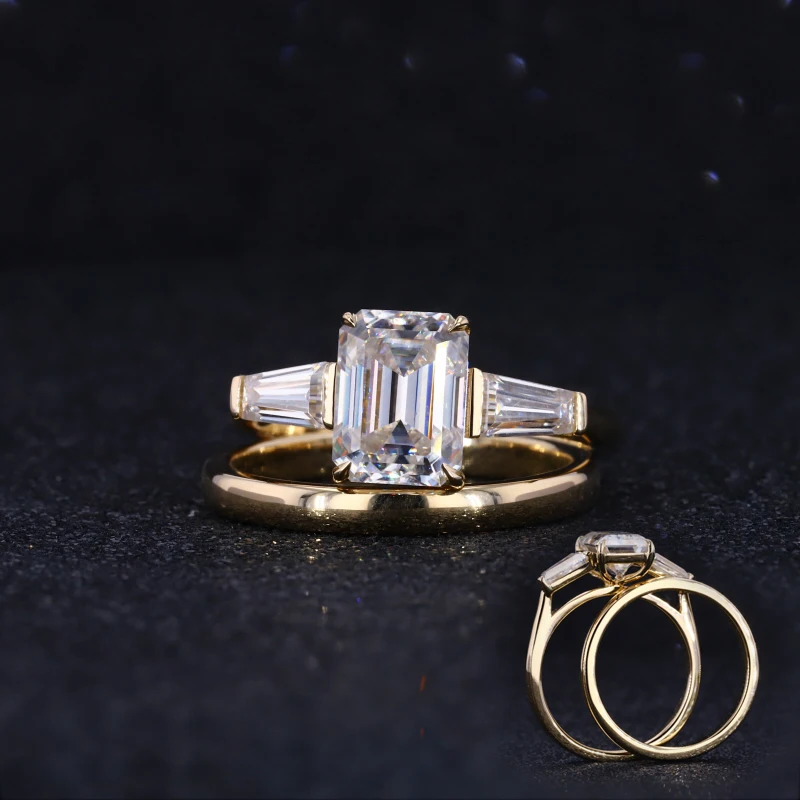Starsgemエメラルドカット台形DEFモアッサナイト婚約ソリッド14k