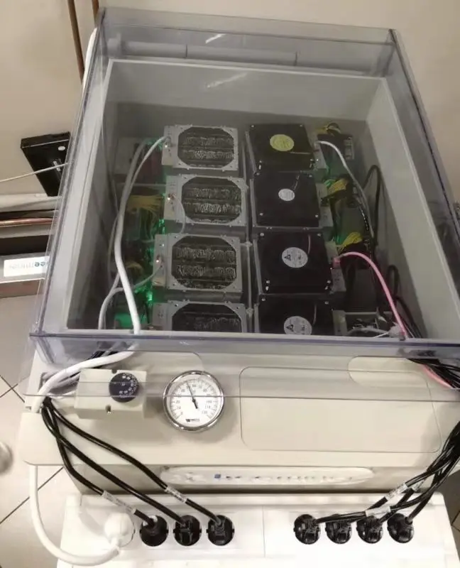 Data Center Immersion Cooling Oil Heat Dissipation Single-phase Server  Noise Reduction Special Mineral Oil for Mining Machine