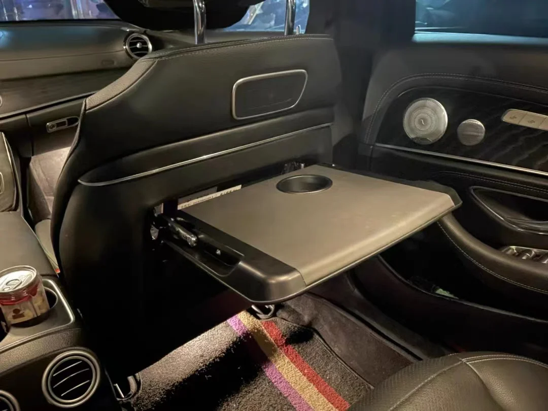 メルセデスベンツV350W639リアテーブル