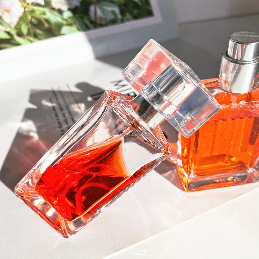 High Quality Customized 30ml 50ml New Design Triangular Prism Shape Glass Bottle Glass Perfume Bottle