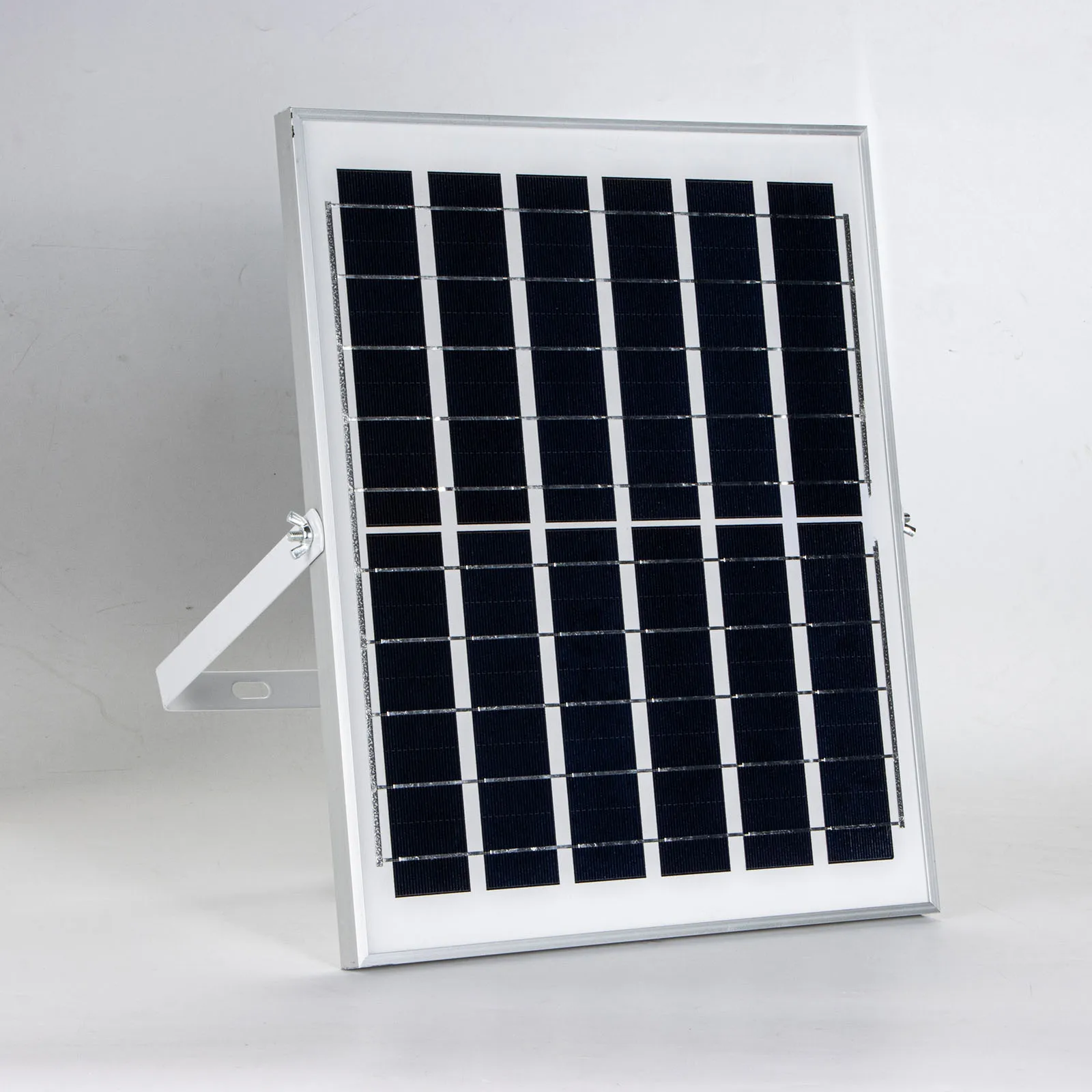Factory Prices New Led Solar Fan Bulb Lighting 6v 60w Thunderbolt Magnum Solar Light Bulbs