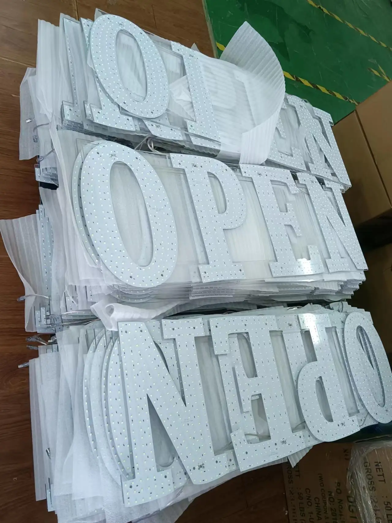Signage Advertising Outdoor Led Illuminated Sign Board Smoke Shop Led Open Signs for Business