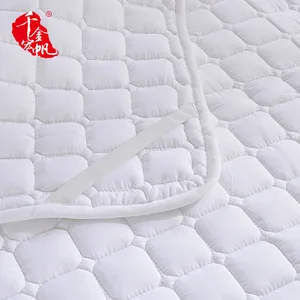 5 Star Hotel Knitted Plain Polyester Anti Dust Mite Bed Protector Mat for All-Season