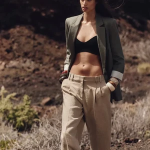 Oem Odm Manufacturer Custom Women Olive Green Lapel Collar Long Sleeve Minimalist  Blazer