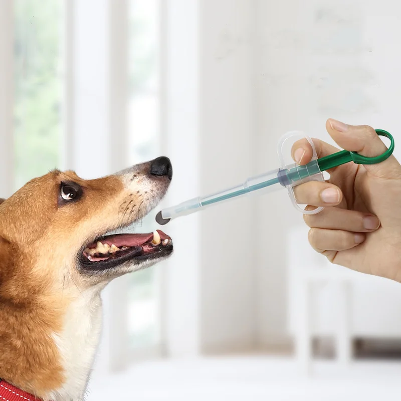 Wholesale  Pet Medicine Feeder Automatic Tablet Water/Milk Syringe Bottle-Shaped Travel Bowls for Cat and Dog Feedings