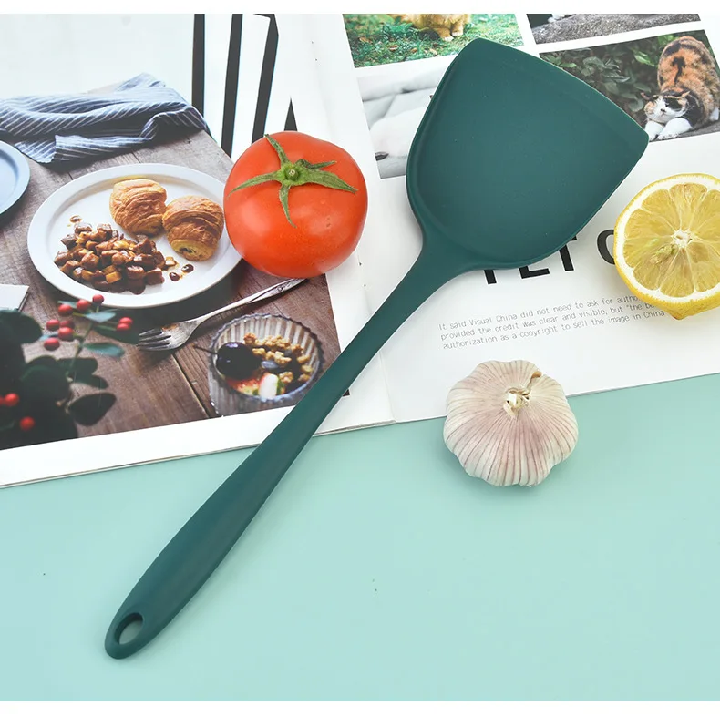 High-Temperature Resistant Silicone Kitchen Utensil Set Non-Stick Pan Spatula and Soup Spoon manufacture
