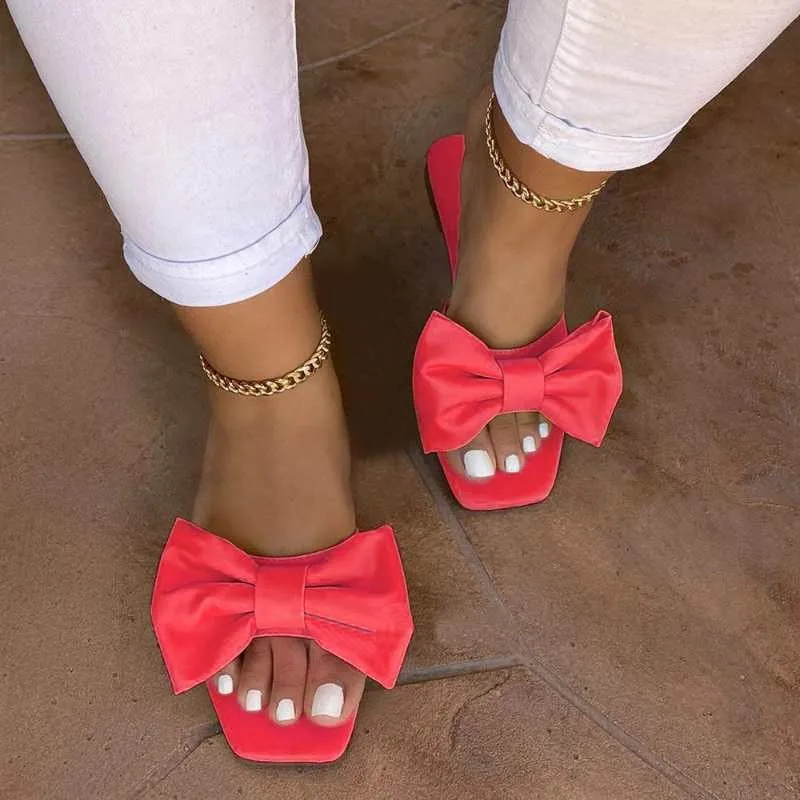 2022 Flat Designer Slippers Cute Round Toe Fluffy Home Designer Summer  Sandals Women Platform Sandals - Buy Platform Sandals,Women Sandals  2022,Summer Sandals Product on Alibaba.com