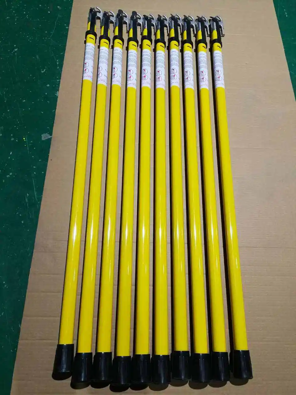 Triangular Shape Insulated Telescopic Link Sticks Fiberglass Electrical Hot Stick