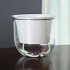 Modelo de escritorio blanco con base redonda
