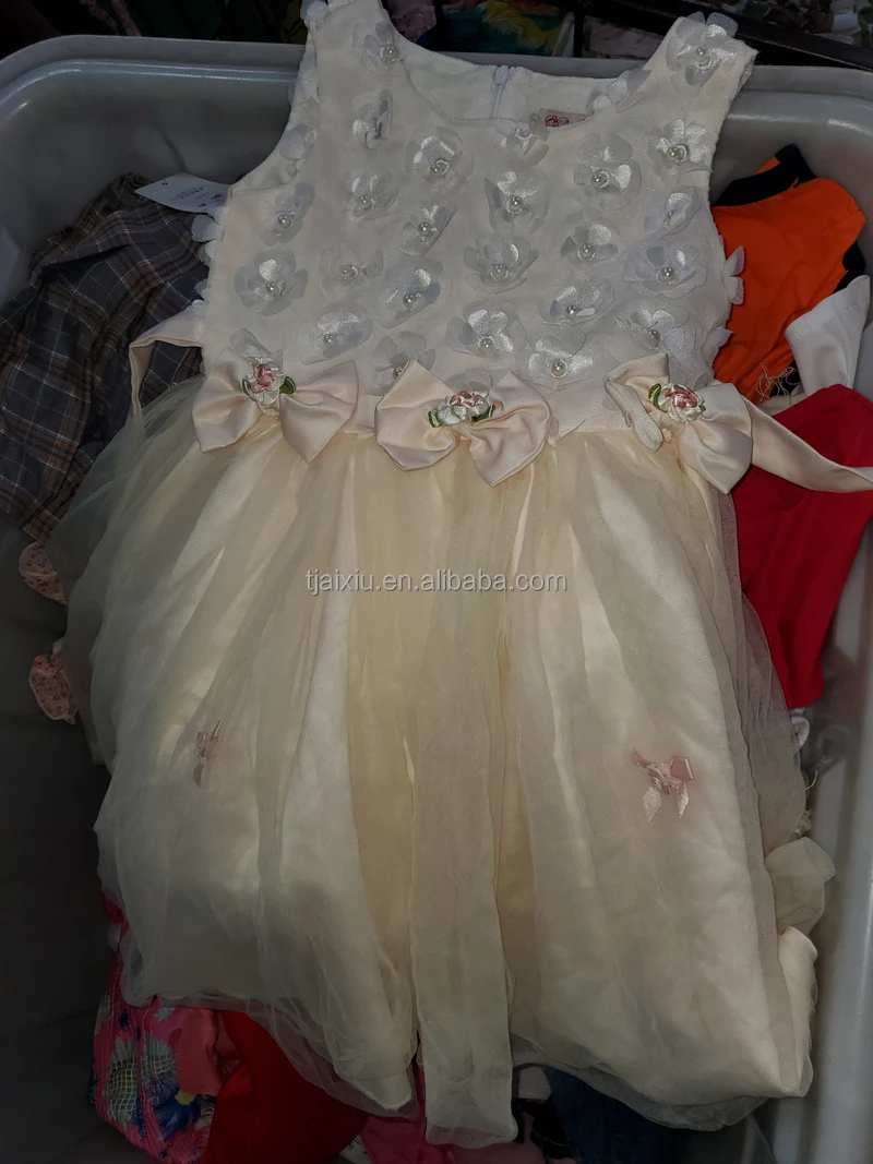 used clothing 32.jpg